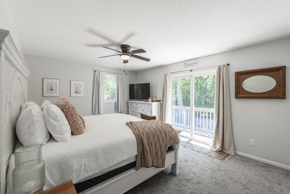 Coastal Comfort Meets Beachside Bliss Muskegon Exteriér fotografie